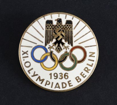 null 1936. Berlin. Badge de participant à la XIème Olympiade. Cet insigne à été refusé...