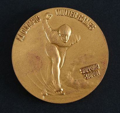 null 1972. Sapporo. Médaille officielle du Comité d'organisation de la XIème Olympiade...