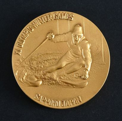 null 1972. Sapporo. Médaille commémorative des épreuves de ski des XIème Jeux d'hiver....