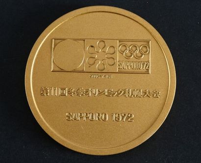 null 1972. Sapporo. Médaille commémorative des épreuves de ski des XIème Jeux d'hiver....