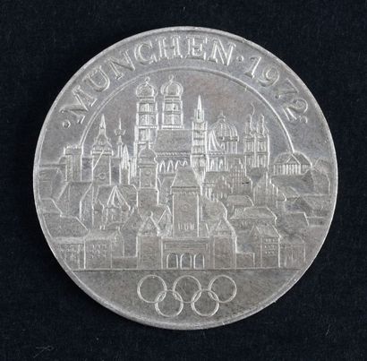 null 1972. Munich. Médaille commémorative, vue de la ville. En argent (999,9 %) poids:...