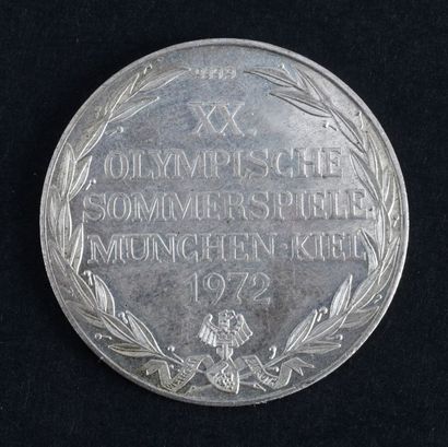 null 1972. Munich. Médaille commémorative, vue de la ville. En argent (999,9 %) poids:...