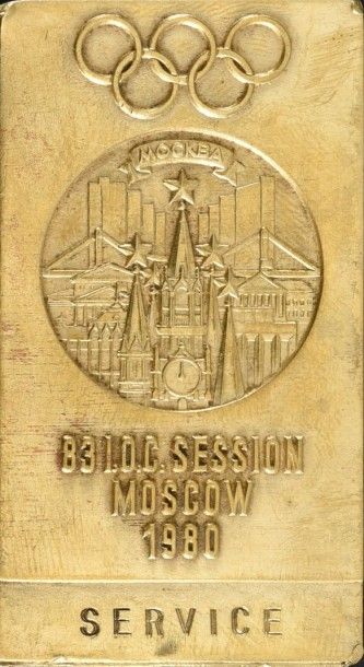 null 1980. Moscou. Badge officiel de «Service» pour la 83ème session du CIO. Etat...