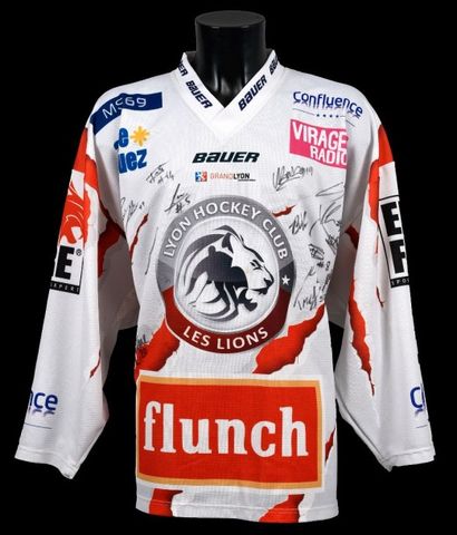 null Mathieu Touvernon n°8. Maillot du Lyon Hockey Club pour la saison 2012-2013...