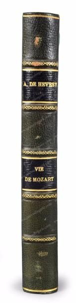 HEVESY de André 
Vie de Mozart, publié aux éditions des Portiques, Paris, 1933, tranche...