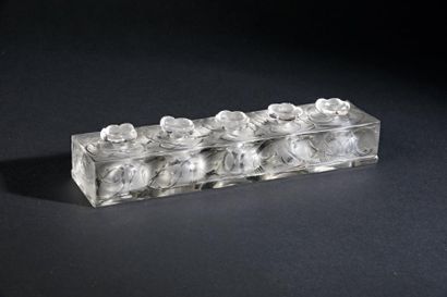 D'Orsay «La Renommée d'Orsay» - (1920)
Lingot de verre pressé moulé dépoli satiné...
