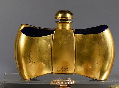 Guerlain «Coque d'Or» - (1937)
Rare dans sa plus grande taille, flacon en cristal...