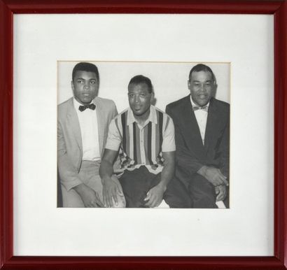 null Photo des 3 légendes noir-américaines de la boxe. Mohammed Ali, Joe Louis et...