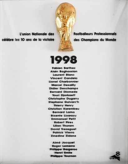 null Plaque commémorative de l’Union Nationale des Footballeurs Professionnels pour...