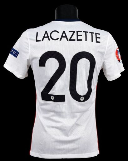 null Alexandre Lacazette n°20. Maillot de l’équipe de France pour la rencontre face...