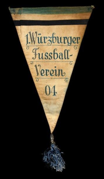 null Fanion officiel de match du «Würzburger Fussball Verein 04». Club Allemand fondé...