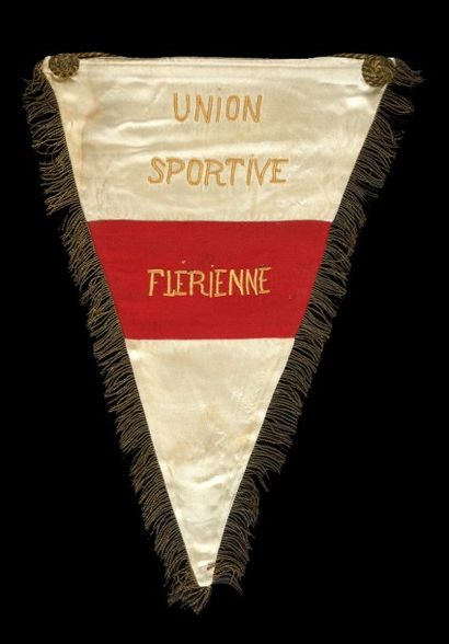 null Fanion officiel de match de «L’Union Sportive Flérienne». Club français fondé...