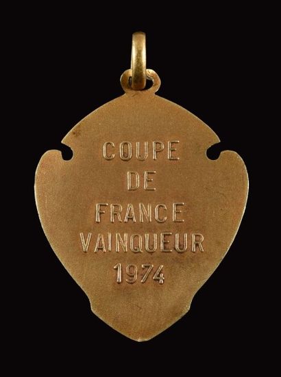 null Médaille de vainqueur de la Coupe de France 1974 d’Oswaldo Piazza avec l’AS...