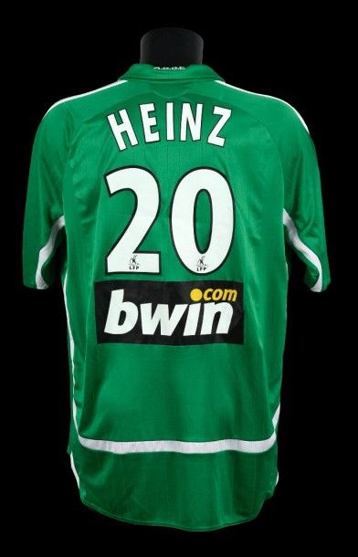 null Marek Heinz n°20. Maillot porté avec l’AS St Etienne durant la saison2006-2007....