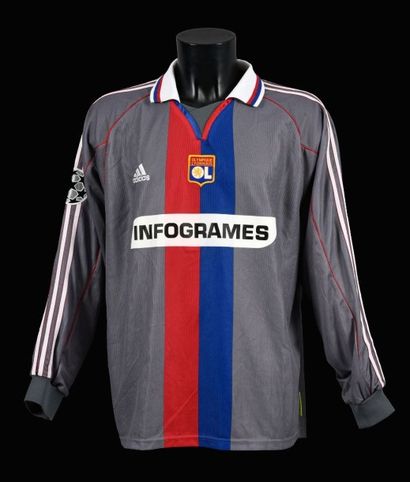 null Jean-Marc Chanelet N°19. Maillot de l’Olympique Lyonnais pour la Ligue des Champions2000-2001....