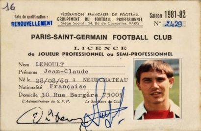 null Licence de joueur professionnel de Jean-Claude Lemoult avec le Paris Saint-Germain...