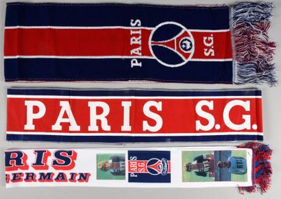 null Ensemble de 3 écharpes supporters du Paris Saint-Germain. Années 70-80.