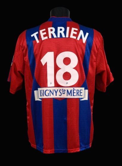 null Yoann Terrien n°18. Maillot du SM Caen pour la saison 1999-2000 du championnat...