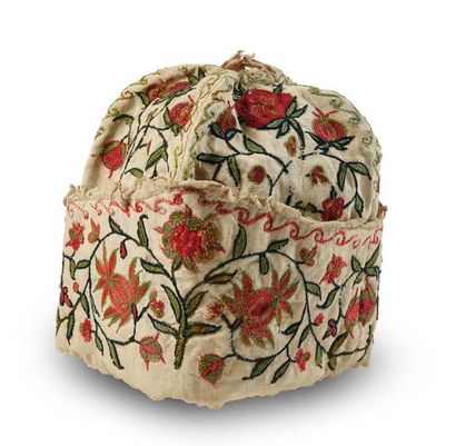 null Bonnet d'intérieur d'homme, première moitié du XVIIIe siècle, bonnet à 4 quartiers...