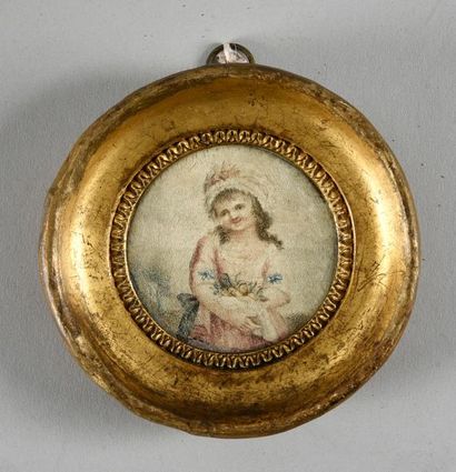 null Miniature peinte sur soie, fin du XVIIIe siècle, jeune fille au bouquet peint...