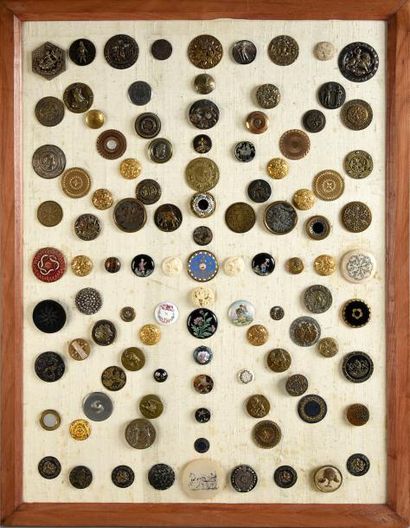 null * Important ensemble de boutons, partie de la Collection J. de la Dure, fin...