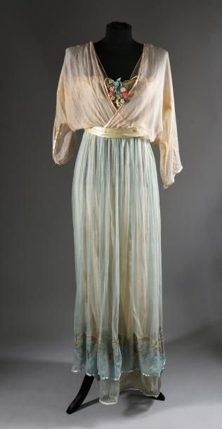 null * Robe du soir griffée Lady Duff Gordon's New York, vers 1915, corsage à manches...
