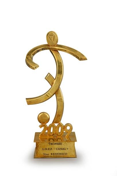 null Trophée UNFP Canal + pour l'année 2009. Récompense pour les joueurs et les entraineurs...