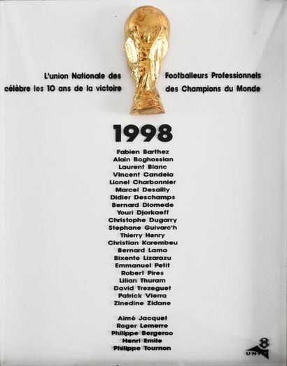 null Plaque commémorative de l'Union Nationale des Footballeurs professionnels pour...