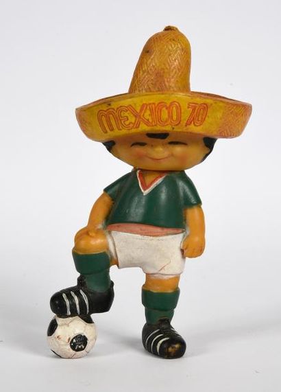 null Mascotte officielle «Juanito» pour la Coupe du Monde 1970 au Mexique. En plastique.
Hauteur...