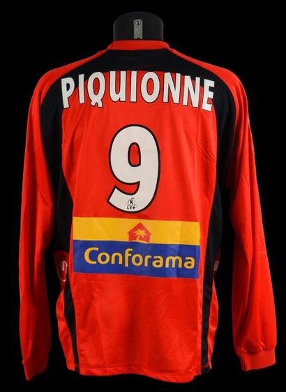 null Frédéric Piquionne n°9.
Maillot du Stade Rennais pour la saison 2003-2004 de...