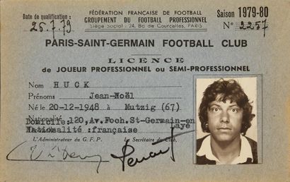 null Jean-Noël Huck.
Licence de joueur professionnel au Paris Saint-Germain pour...