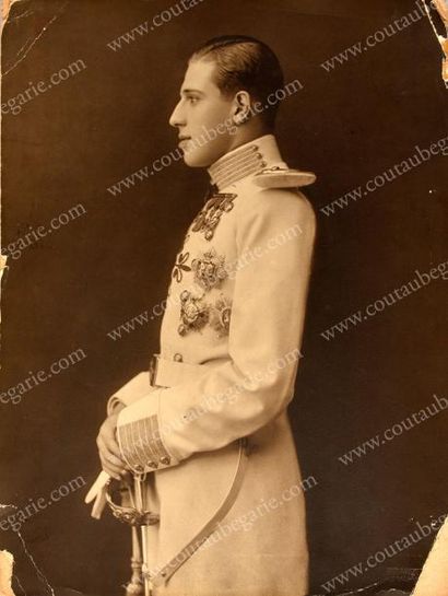 null JAIME, infant d'Espagne, prince de Bourbon, duc d'Anjou (1908-1975).
Portrait...