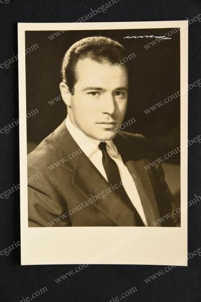 null ALFONSO, prince de Bourbon, duc de Cadix (1936-1989).
Ensemble de quinze photographiques...