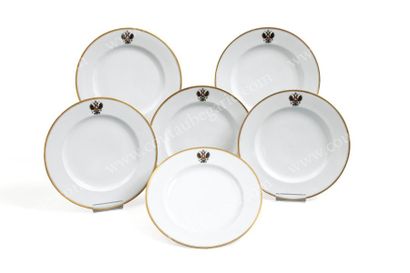 null SERVICE DE TABLE DE L'EMPEREUR NICOLAS II.
Ensemble de six assiettes en porcelaine...