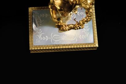 null Baguier La Malmaison 1801
Reposant sur un socle en bronze doré orné d'une plaque...