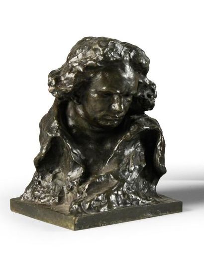 Naoum Lvovich ARONSON (1872-1943) 
Tête du compositeur Ludwig Van Beethoven (1770-1827).
Bronze...
