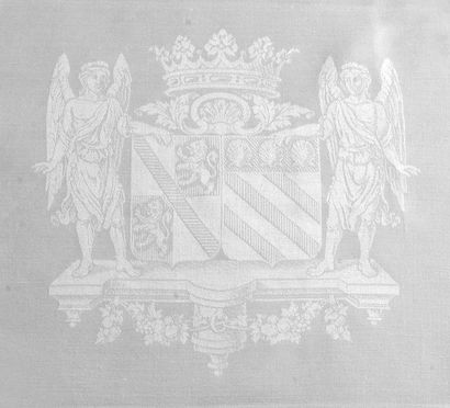 null Nappe en lin damassé provenant du Prince Henri de la Tour d'Auvergne Lauraguais,...