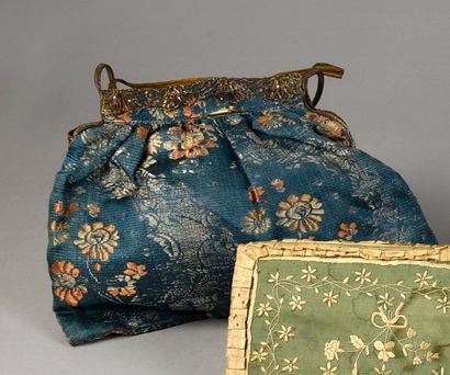 null Charmant réticule à la mode du XVIIIe siècle, vers 1900, petit sac à bride or...