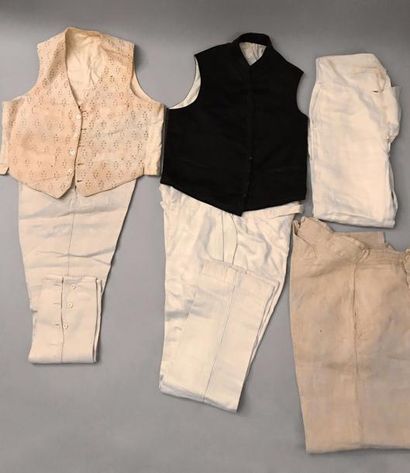 null Partie de la garde-robe d'un élégant, 1830-1860 environ, 4 pantalons en coutil,...