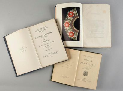 null Deux ouvrages sur la dentelle, Ernest Lefébure & Pierre Verhaegen, 1887 et 1902.
Deux...