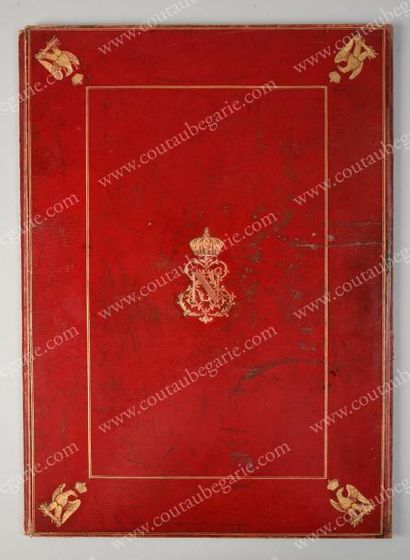 null GRAND SOUS-MAIN DE BUREAU.
En maroquin rouge, format grand in-folio, frappé...