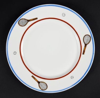 null Série de 15 assiettes en céramique à décor de raquette peint à la main par Snezana...