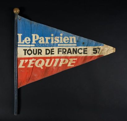 null Fanion officiel de voiture sur le Tour de France 1957 1ère victoire des 5 victoires...