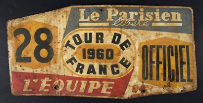 null Ensemble de 2 plaques de véhicule «Officiel» sur le Tour de France 1960 et 1961.
Dim....
