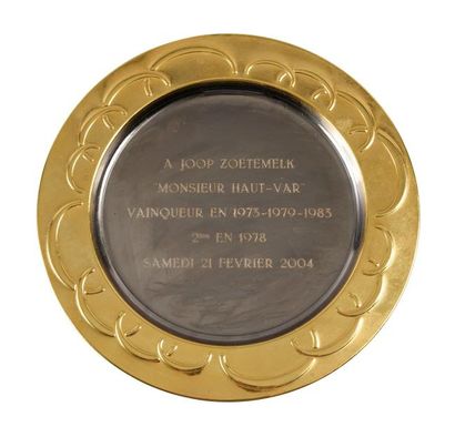 Joop ZOETEMELK Ensemble de trophées remis au coureur dont assiette commémorative...