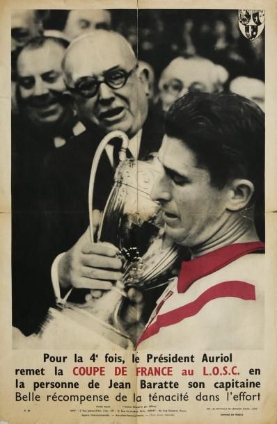 null Affiche de la remise de la Coupe de France 1953 par le président Auriol à Jean...