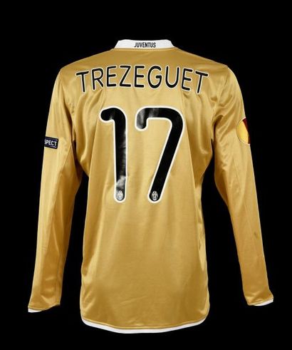null David Trezeguet n°17
Maillot porté avec la Juventus de Turin lors du 16ème de...