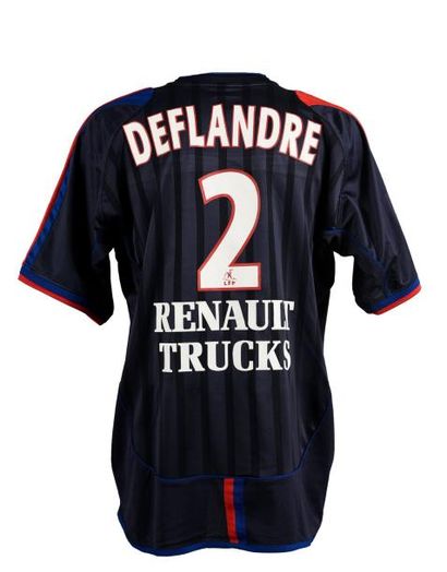 null Eric Deflandre n°2
Maillot de l'Olympique Lyonnais pour la saison 2002-2003...