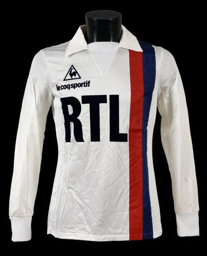 null Maillot sans numéro du Paris Saint-Germain utilsé pour la saison 1981-1982 et...
