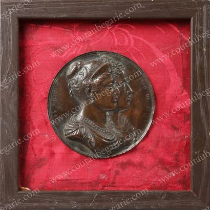 null MARIE-CAROLINE, duchesse de Berry (1798-1870).
Médaillon commémoratif en cuivre...